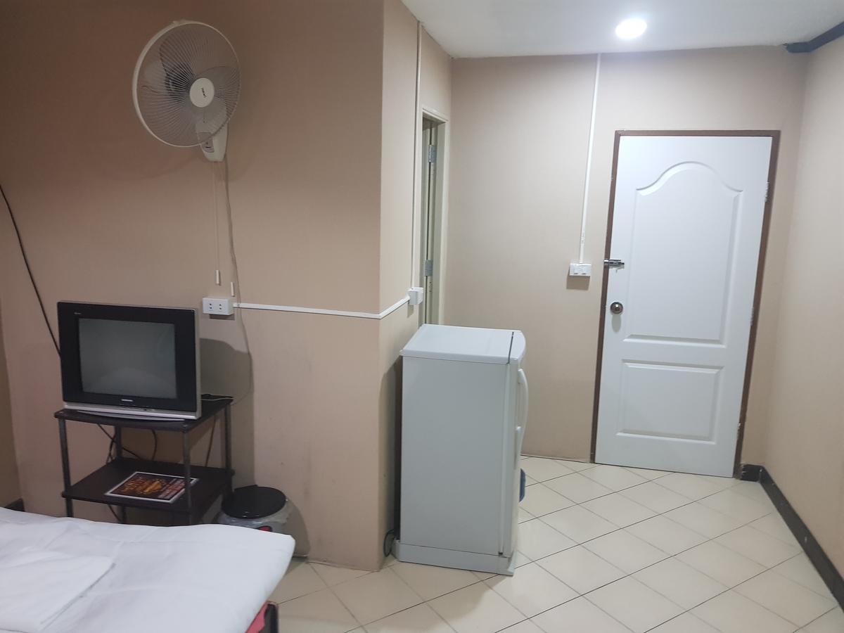 Royal Kitchen And Bar Guest house Pattaya